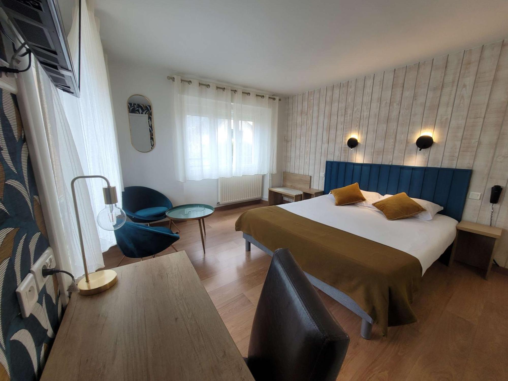 קונקרנו Brit Hotel Des Halles מראה חיצוני תמונה