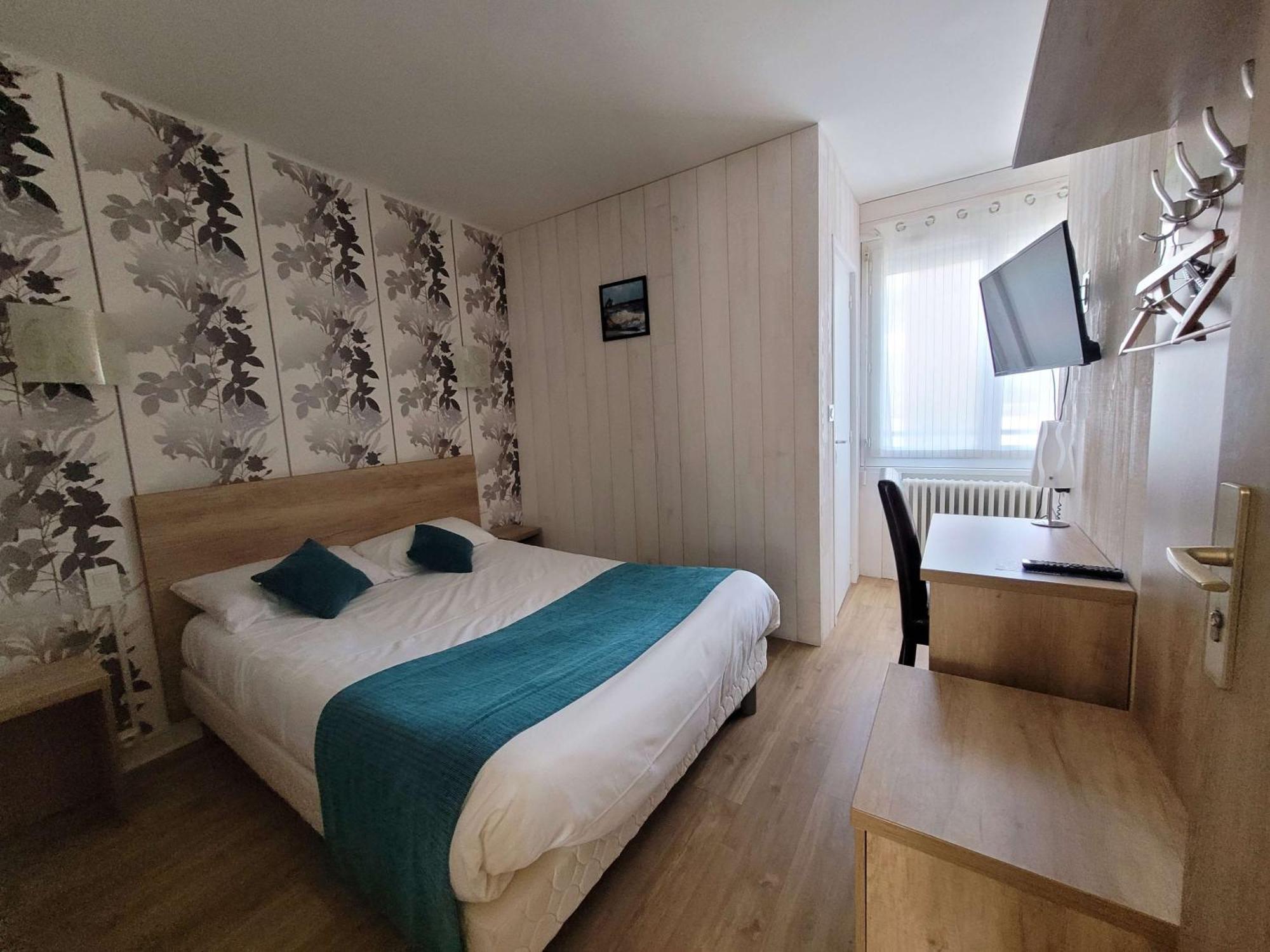 קונקרנו Brit Hotel Des Halles מראה חיצוני תמונה