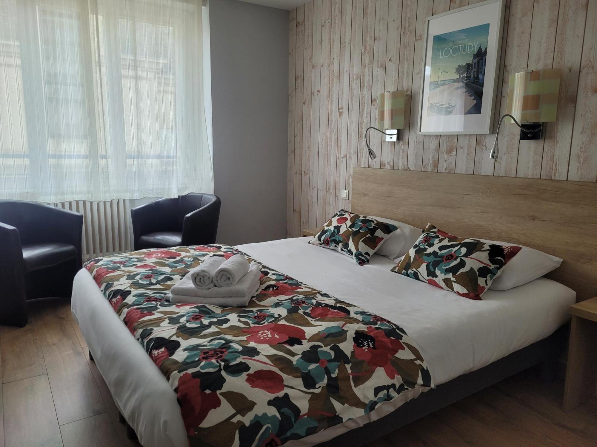 קונקרנו Brit Hotel Des Halles מראה חיצוני תמונה