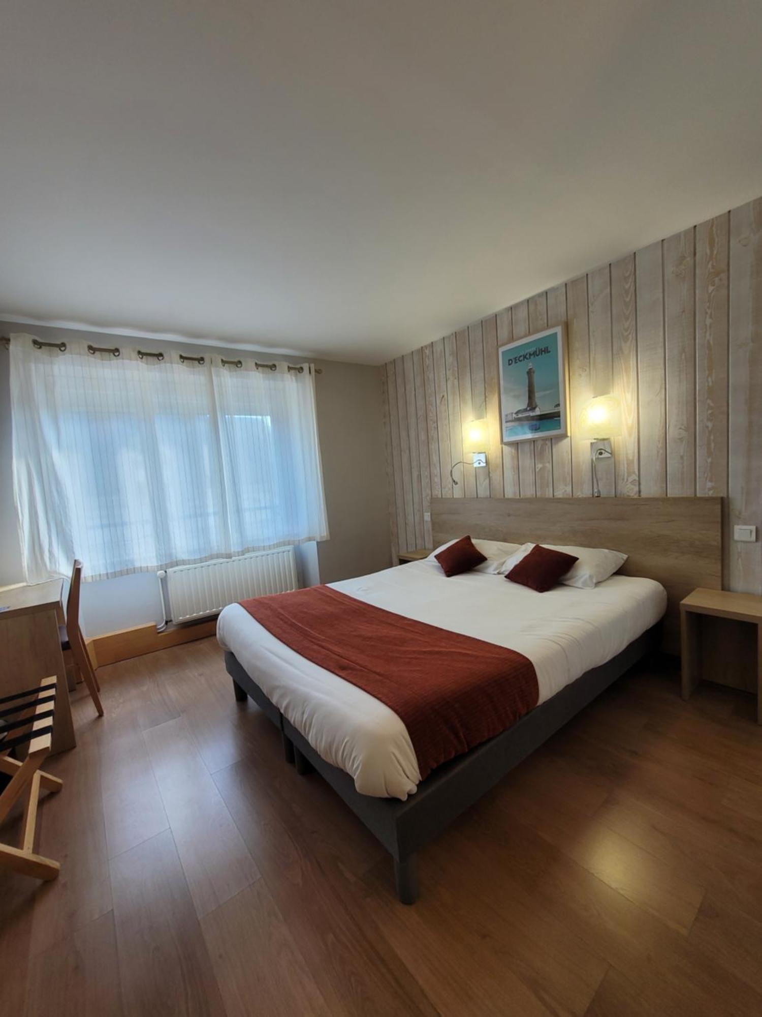 קונקרנו Brit Hotel Des Halles מראה חיצוני תמונה